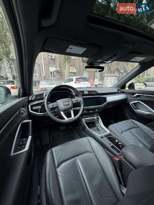 Внедорожник / Кроссовер Audi Q3 2021 в Запорожье