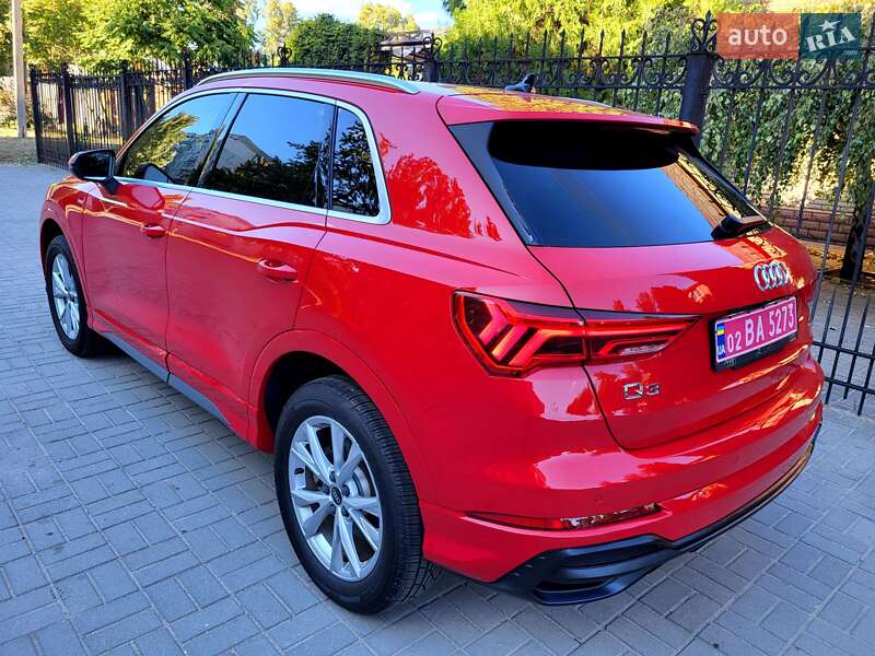Внедорожник / Кроссовер Audi Q3 2022 в Запорожье