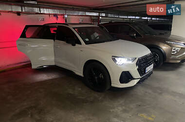Позашляховик / Кросовер Audi Q3 2021 в Києві