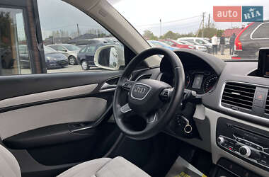 Внедорожник / Кроссовер Audi Q3 2012 в 