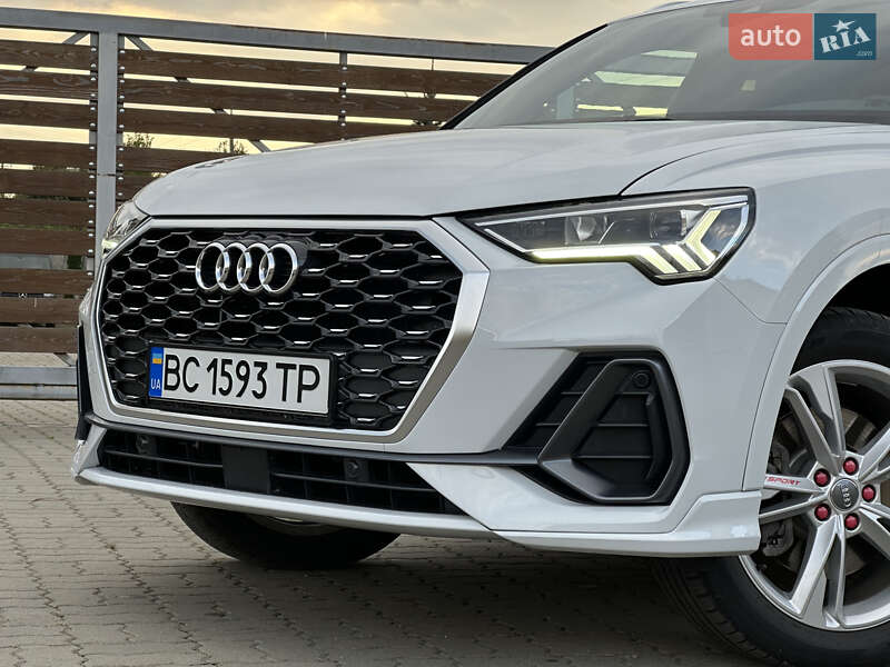 Позашляховик / Кросовер Audi Q3 2020 в Стрию
