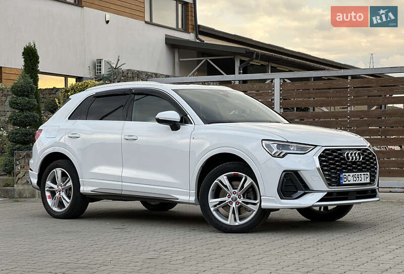 Позашляховик / Кросовер Audi Q3 2020 в Стрию
