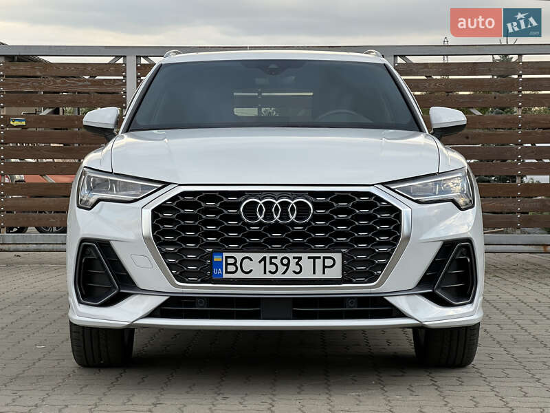 Позашляховик / Кросовер Audi Q3 2020 в Стрию
