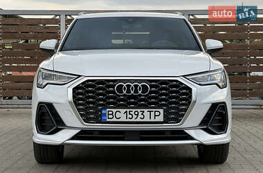 Внедорожник / Кроссовер Audi Q3 2020 в 