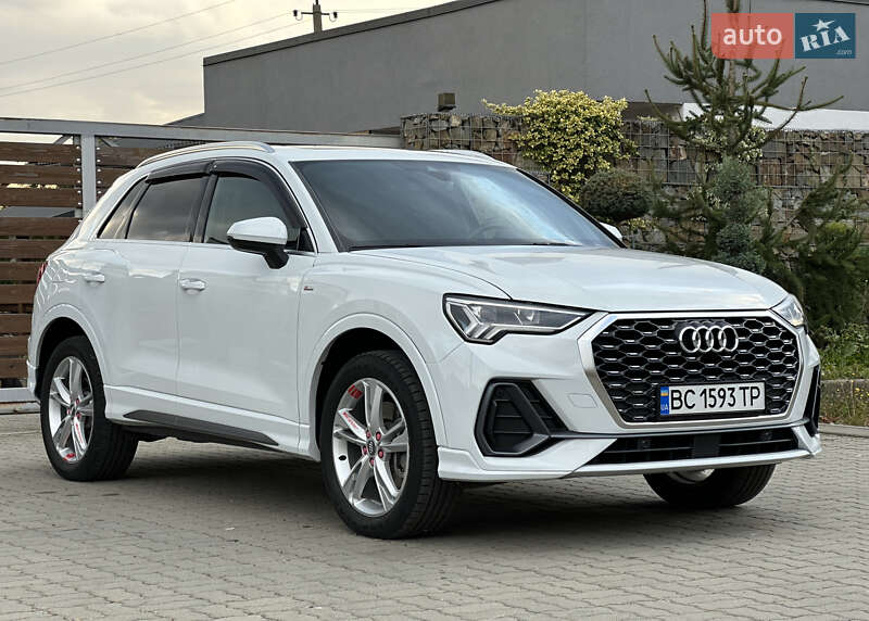 Позашляховик / Кросовер Audi Q3 2020 в Стрию