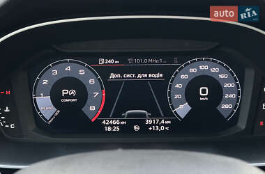 Внедорожник / Кроссовер Audi Q3 2020 в 