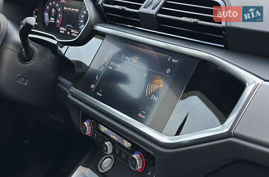 Внедорожник / Кроссовер Audi Q3 2020 в 