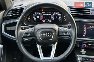 Внедорожник / Кроссовер Audi Q3 2020 в 