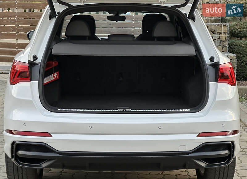 Позашляховик / Кросовер Audi Q3 2020 в Стрию