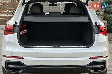 Внедорожник / Кроссовер Audi Q3 2020 в 