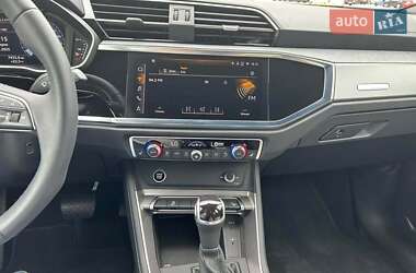 Внедорожник / Кроссовер Audi Q3 2025 в 