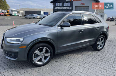 Внедорожник / Кроссовер Audi Q3 2014 в 