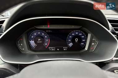 Внедорожник / Кроссовер Audi Q3 2020 в 