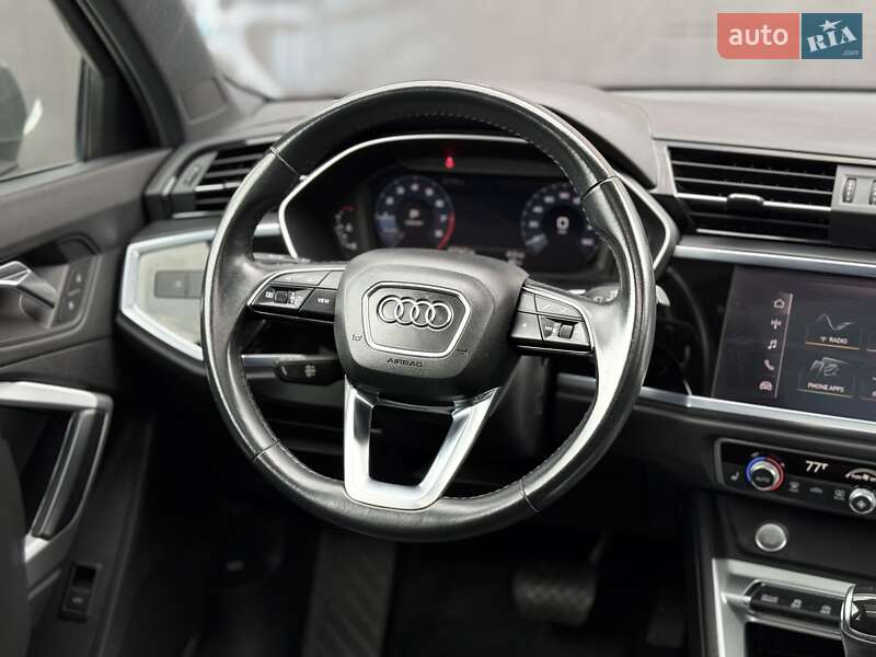Позашляховик / Кросовер Audi Q3 2020 в Львові