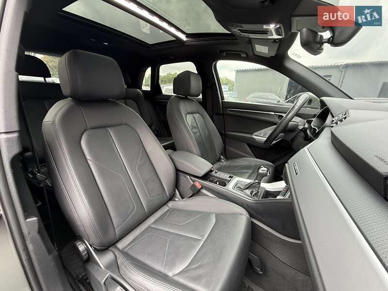 Позашляховик / Кросовер Audi Q3 2020 в Львові