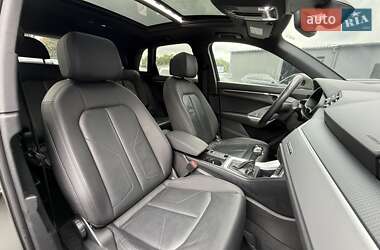 Внедорожник / Кроссовер Audi Q3 2020 в 