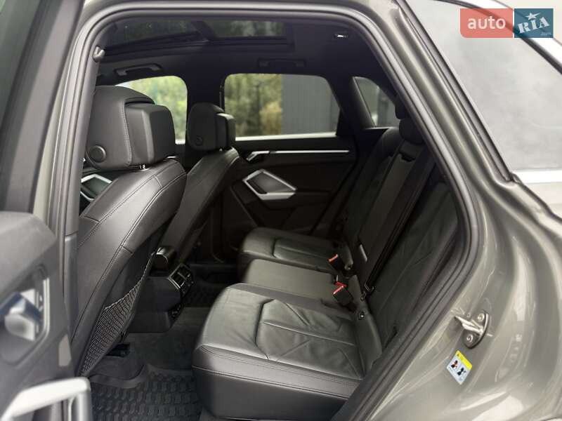 Позашляховик / Кросовер Audi Q3 2020 в Львові