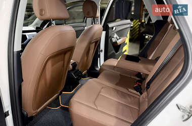 Внедорожник / Кроссовер Audi Q3 2022 в 