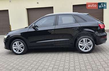 Позашляховик / Кросовер Audi Q3 2016 в 