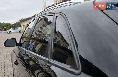 Позашляховик / Кросовер Audi Q3 2016 в 
