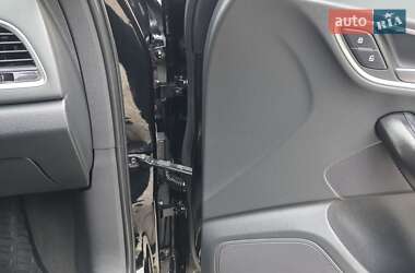 Позашляховик / Кросовер Audi Q3 2016 в 
