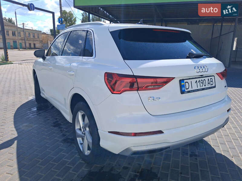 Внедорожник / Кроссовер Audi Q3 2019 в Одессе фото 4 Внедорожник / Кроссовер Audi Q3 2019 в Одессе