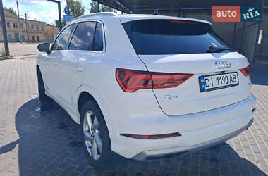 Внедорожник / Кроссовер Audi Q3 2019 в 