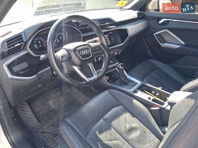 Внедорожник / Кроссовер Audi Q3 2019 в Одессе фото 12 Внедорожник / Кроссовер Audi Q3 2019 в Одессе