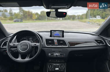 Внедорожник / Кроссовер Audi Q3 2017 в 