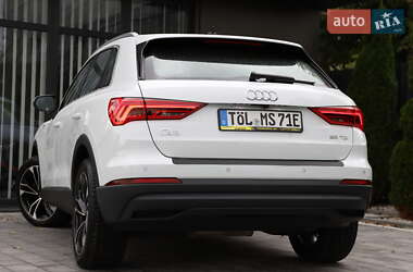 Позашляховик / Кросовер Audi Q3 2020 в 