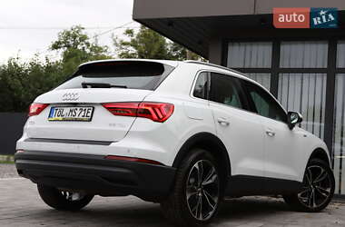 Позашляховик / Кросовер Audi Q3 2020 в 