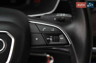 Позашляховик / Кросовер Audi Q3 2020 в 