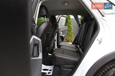 Позашляховик / Кросовер Audi Q3 2020 в 