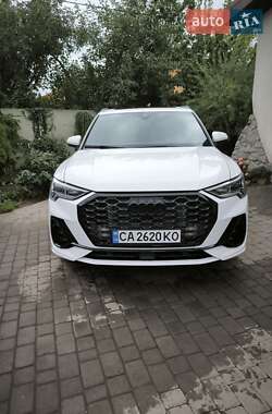 Внедорожник / Кроссовер Audi Q3 2021 в 
