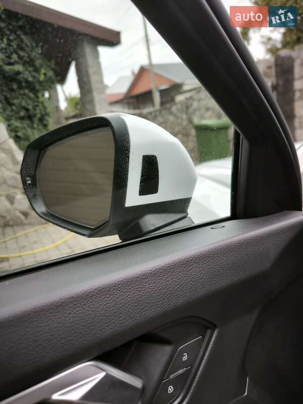 Внедорожник / Кроссовер Audi Q3 2021 в Черкассах