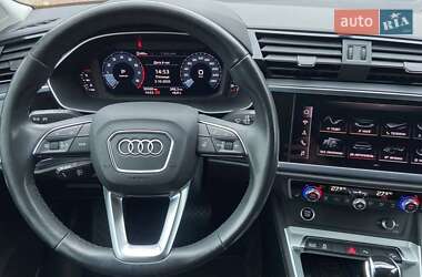 Внедорожник / Кроссовер Audi Q3 2020 в 