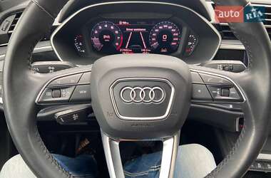 Внедорожник / Кроссовер Audi Q3 2020 в 