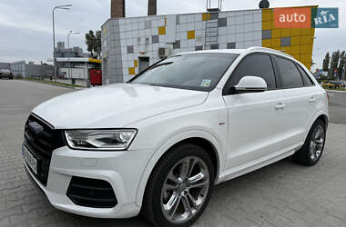 Внедорожник / Кроссовер Audi Q3 2017 в 