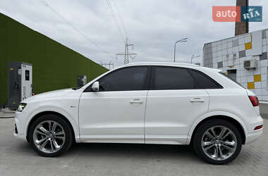 Внедорожник / Кроссовер Audi Q3 2017 в 