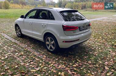 Внедорожник / Кроссовер Audi Q3 2015 в 