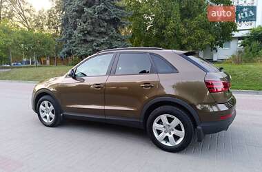 Внедорожник / Кроссовер Audi Q3 2012 в 