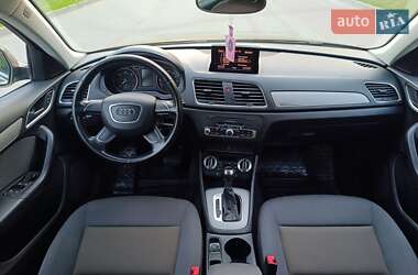 Внедорожник / Кроссовер Audi Q3 2012 в 