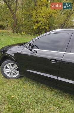 Внедорожник / Кроссовер Audi Q3 2016 в 