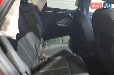 Внедорожник / Кроссовер Audi Q3 2023 в 