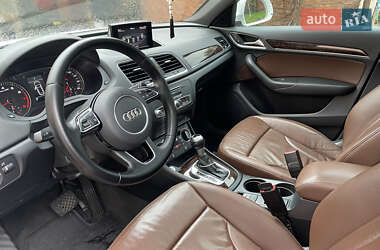 Внедорожник / Кроссовер Audi Q3 2016 в 