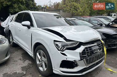 Внедорожник / Кроссовер Audi Q3 2020 в 