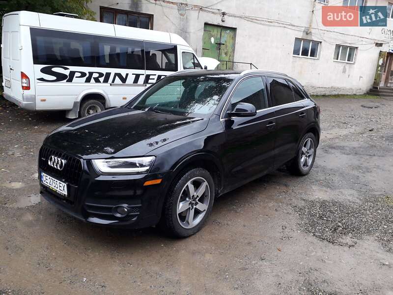 Позашляховик / Кросовер Audi Q3 2014 в Косові