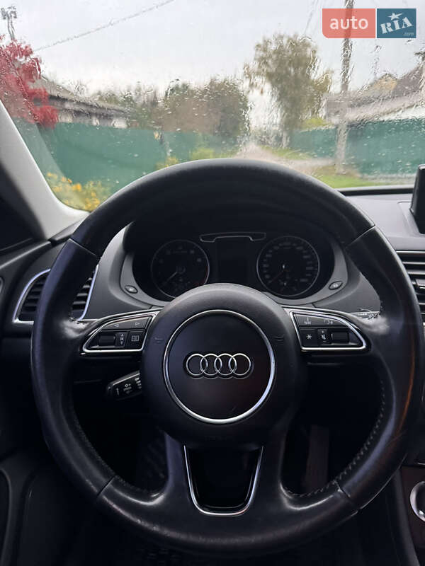 Позашляховик / Кросовер Audi Q3 2014 в Києві