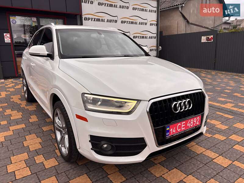 Внедорожник / Кроссовер Audi Q3 2015 в Львове