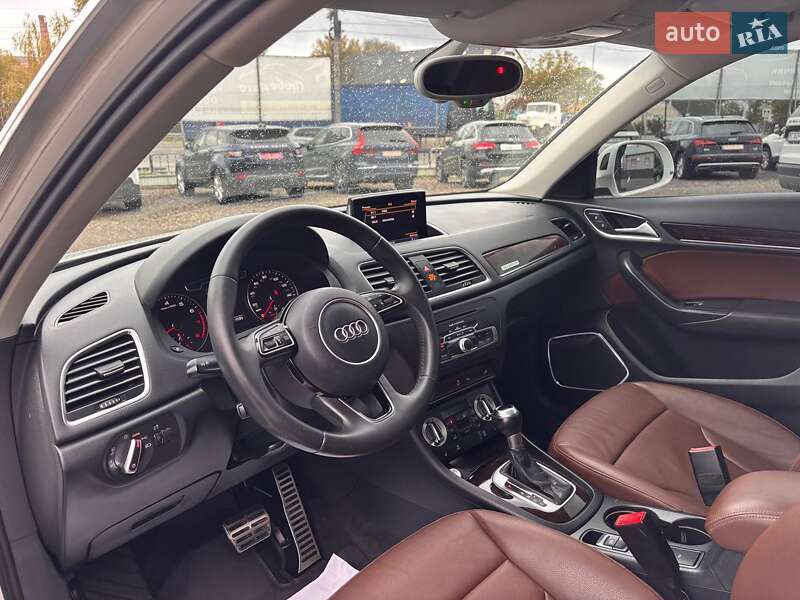 Внедорожник / Кроссовер Audi Q3 2015 в Львове